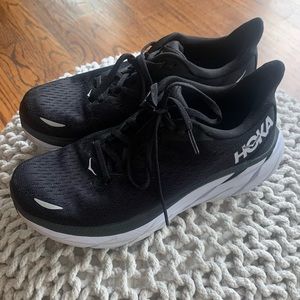Hoka Clifton 8